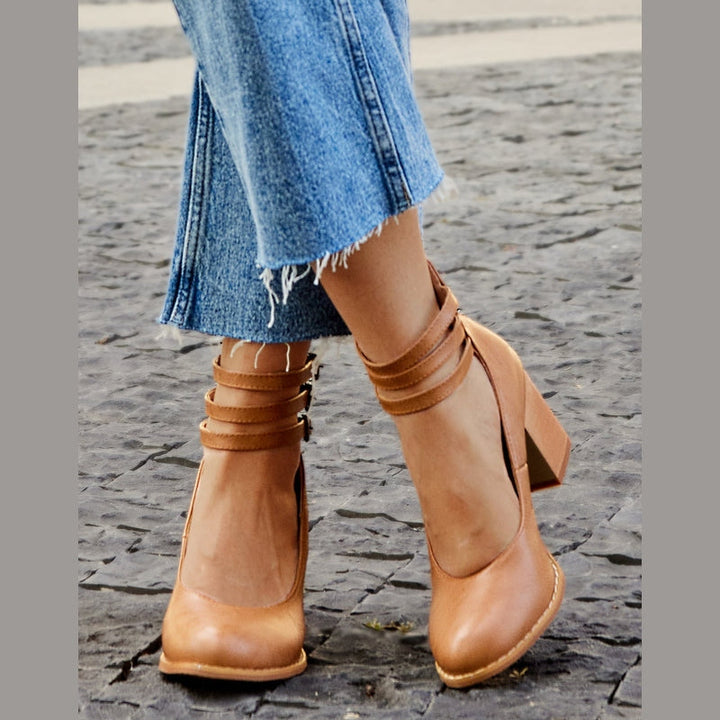 Caa™ | Eleganti sandali lisci con cinturino alla caviglia e tacco spesso per un look sofisticato